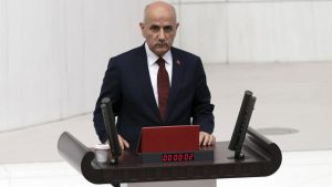 وزير الزراعة التركي يطمئن الأتراك بشأن زيت عباد الشمس