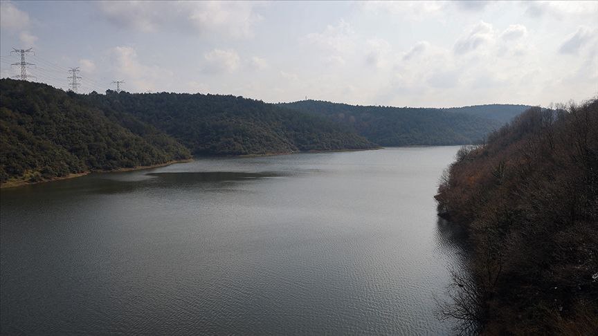 والي إسطنبول يصدر بيانًا حول ارتفاع منسوب المياه في السدود  7