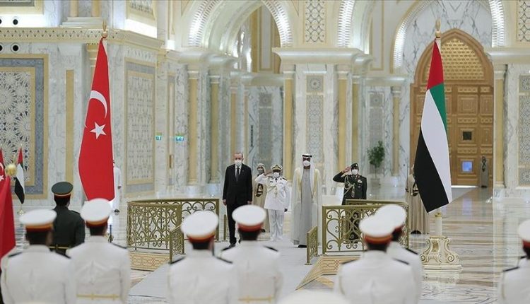 الإمارات تتوج جهود التقارب مع تركيا