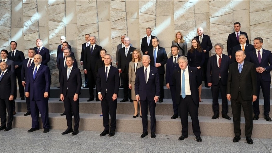 أردوغان يشارك في الصورة التذكارية لقادة قمة «الناتو» 19