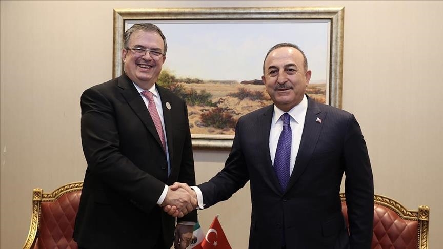 تشاووش أوغلو يلتقي نظيريه القطري والمكسيكي 27