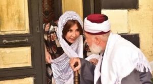 أم بشير ترد على انتقادات مشهدها في باب الحارة مع الشيخ عبد العليم في باب الحارة