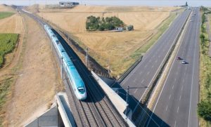 تركيا تبدا مشروع خط القطار السريع الذي سيربط 52 ولاية