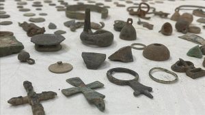 تركيا.. ضبط عملات وفخاريات أثرية في هطاي