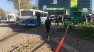 شهيد و 4 جرحى في هجوم مفخخ على حافلة سجن بمدينة بورصة