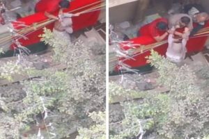 فيديو.. مصري يهدد بإلقاء طفلته من شرفة المنزل وينهال عليها بالضرب المبرح