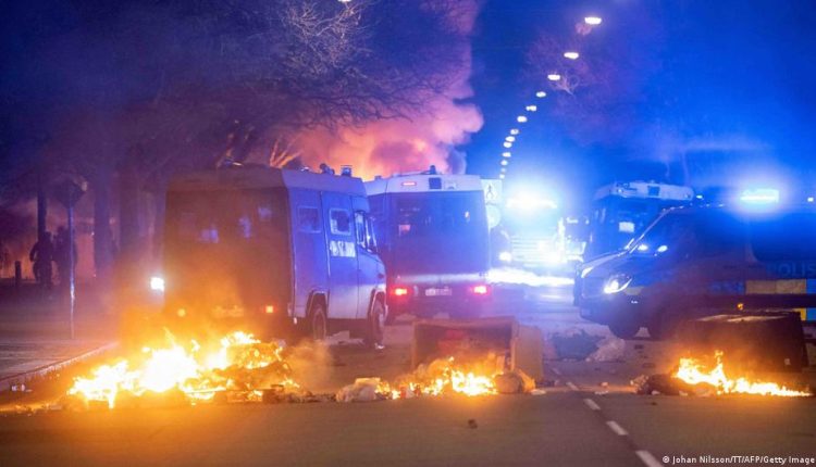 تركيا "تنتفض" استنكارا لحرق نسخة من المصحف في السويد