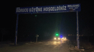 تركي يقتل والدته وشقيقه في أكساري 