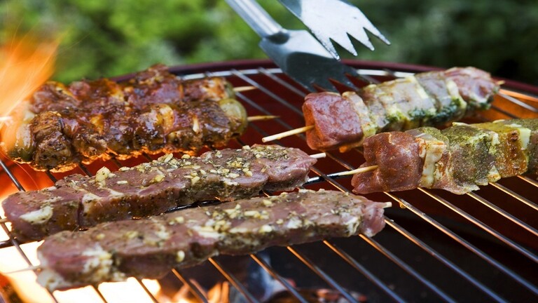 طبيب روسي: شواء اللحم على الفحم يحمل مخاطر صحية 3