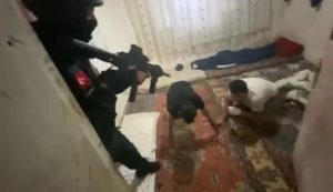 الأمن التركي يحبط عملية تفجيرية في بورصة (صور)