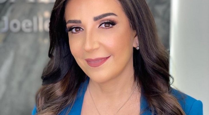 الفنانة السورية وفاء موصللي تشعل مواقع التواصل بصورتها مع ابنتها نايا .. شاهدوا جمالهما (صورة) 3