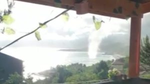 إعصار يرعب سكان مدينة سينوب