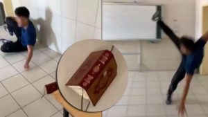 تركيا.. الطالب الذي ركل القرآن يعتذر للمسلمين