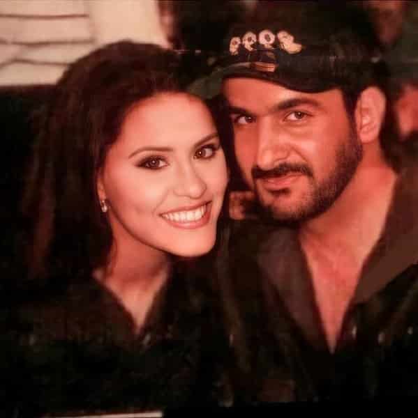 صورة نادرة من خطوبة أحلام ومبارك الهاجري 23