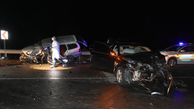 4 قتلى في حادث كارثي بمدينة سينوب 13