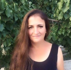 تركي يقتل زوجته بمطرقة ودفنها في حديقة المنزل