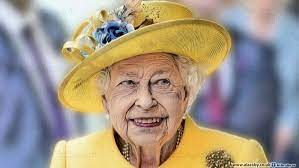 “لأجل عيون” رئيس وزراء بريطانيا الجديد إليزابيث الثانية تقطع إجازتها