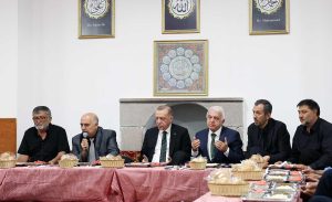 هكذا علقت الصحف التركية على زيارة اردوغان التاريخية لـ “بيت الجمع”