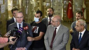 تركيا تقدم 90 طنا من المساعدات الطبية إلى لبنان