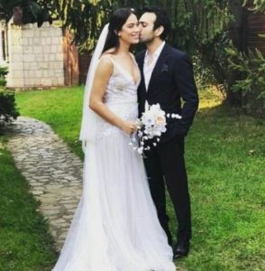 خبر خيانة ممثل تركي لزوجته يضج مواقع التواصل.. التفاصيل! 1