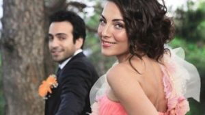 خبر خيانة ممثل تركي لزوجته يضج مواقع التواصل.. التفاصيل! 3