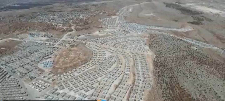  وزير الداخلية التركي ينشر فيديو لمنازل الطوب التي يتم بناؤها في إدلب 9