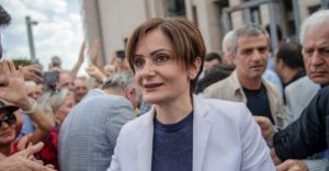 السلطات التركية تفتح تحقيقًا بحق جانان قفطانجي أوغلو بتهمة إهانة الرئيس أردوغان