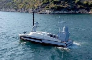 تركيا تنتج أول مركبة بحرية مسيرة مسلحة