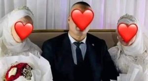 شاب يتزوج من عروسين في حفل زفاف واحد (صور)