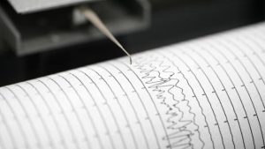زلزال قوي يضرب سواحل بحر إيجه