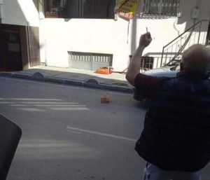 تركي يقطع رأس والدته ويرميه من الشرفة في باغجيلار (فيديو)