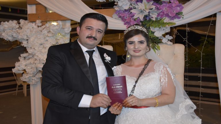 تركي ينهي حياة زوجته بعد شهرين من زواجهما في أيدن (فيديو زفافهما) 1