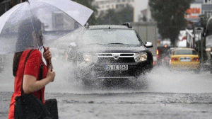 الأرصاد التركية تحذر 13 محافظة من عواصف قوية وأمطار غزيرة