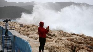 تحذير “أصفر” من عاصفة متوقعة في 10 مدن تركية