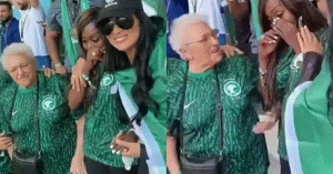 فيديو مؤثر لوالدة وزوجة مدرب السعودية بعد الفوز على الأرجنتين