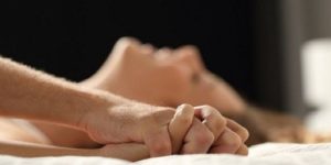 فوائد وأضرار الجنس عن طريق الفم