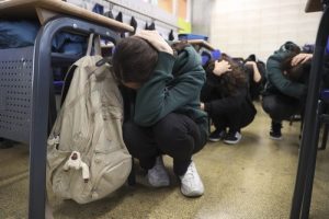 زلزال.. على الجميع الانخفاص واتخاذ ساتر والانتظار في جميع انحاء تركيا