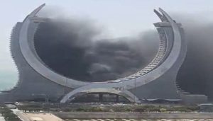 اندلاع حريق ضخم قرب ملعب لوسيل في قطر