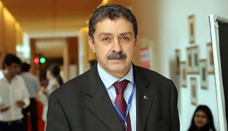 شاكر أوزكان تورونلار