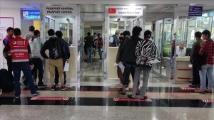 تركيا ترحل 4 آلاف مهاجر في أسبوع