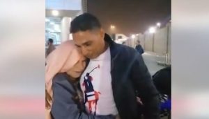 بعد رحلة بحث استمرت 43 عامًا.. شاب أردني يعثر على والدته