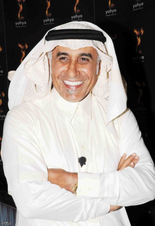 مصمم أزياء سعودي يثير الجدل.. ومتابعون: ينتقد الهوية العربية | فيديو 1