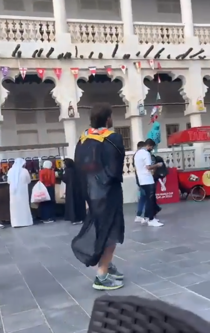 بعدما ارتداه ميسي.. اقبال كبير على شراء «البشت» العربي 3