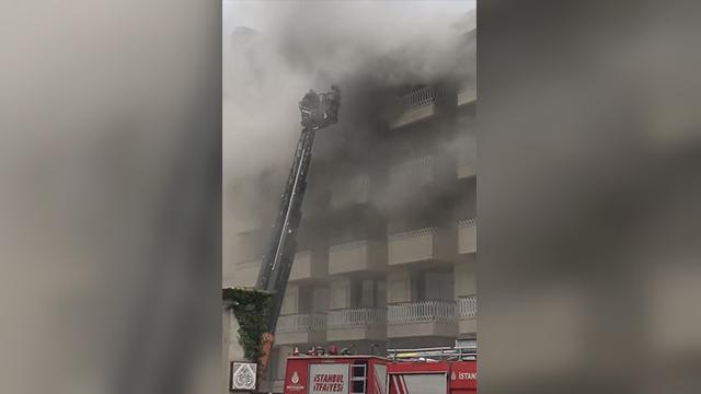 حريق ضخم في قصر جيران في بشيكتاش 15