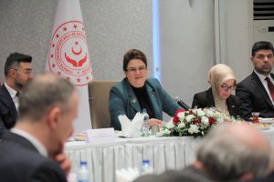 وزيرة العائلة والخدمات الاجتماعية التركية تثير الجدل بتصريحات مثيرة حول المثليين