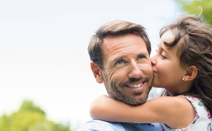 لقاء مبكي جداً بين أب تركي و ابنته بعد 33 عاماً