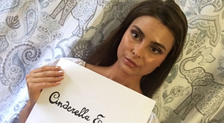 فتاة تبيع عذريتها بمزاد علني مقابل 3 مليون دولار والسبب صادم !! 1