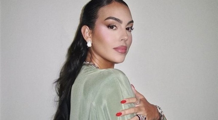 " بتقلدنى " أحلام تفتح النار على جورجينا صديقة كريستيانو رونالدو 21