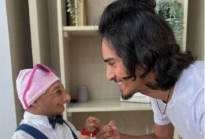 بعد وفاة عزيز الأحمد.. صديقه يعلن اعتزاله ويفجر مفاجأت صادمة !! 5