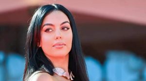 قصة شعر جورجينا تجذب 4 ملايين شخص في السعودية! (صورة)